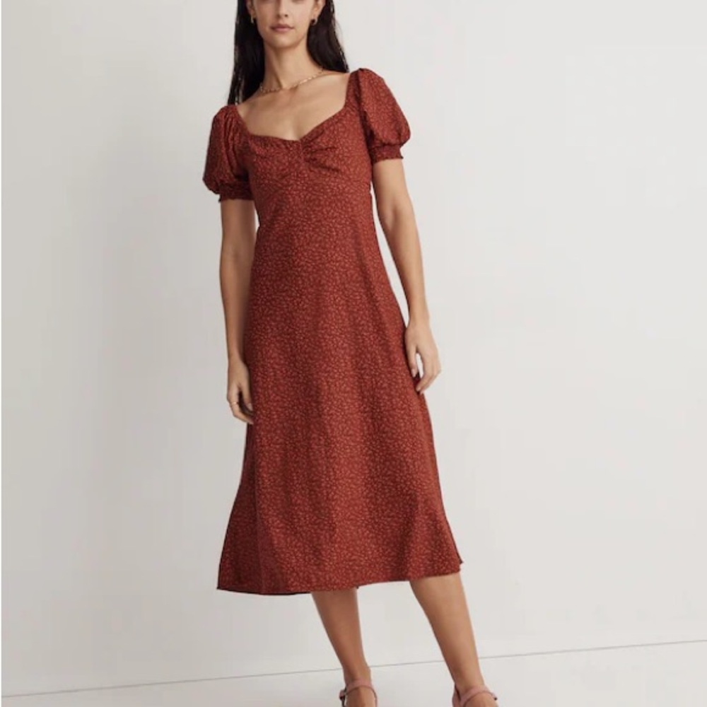 🌷 MADEWELL Petite Sweetheart Puff-Sleeve Midi Dress in Carmine Floral